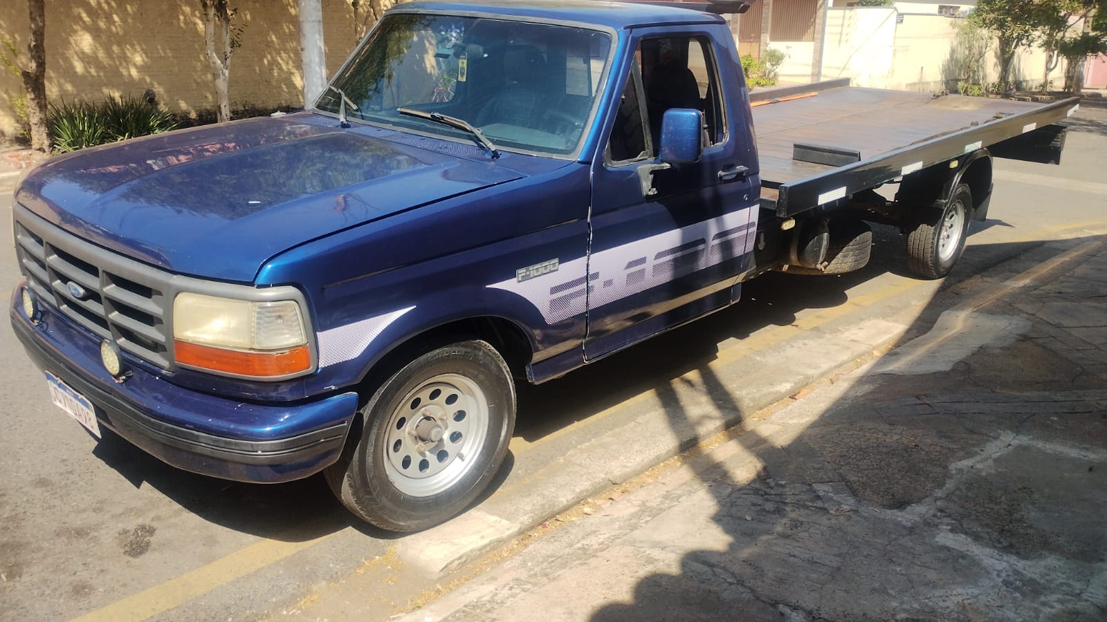 Frota de guinchos da Auto Socorro Castelo Tatuí